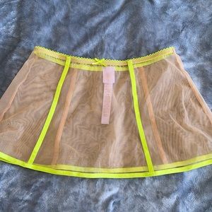 Savage x Fenty acid green skirt